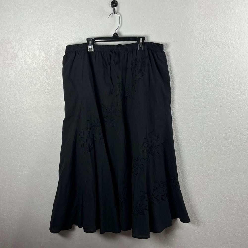 Metro Wear Black Floral Embroidered Midi Skirt Sz XL Whimsigoth Chic TC0601